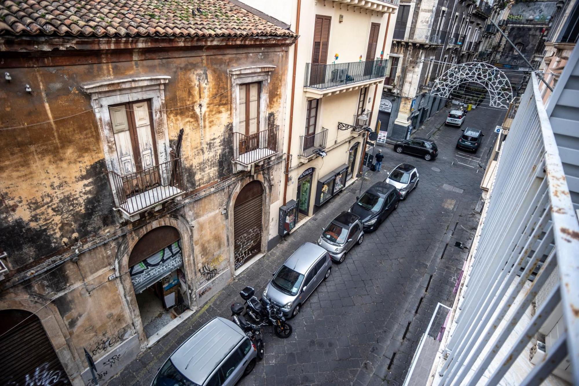 Katane' Room's Guest house Catania